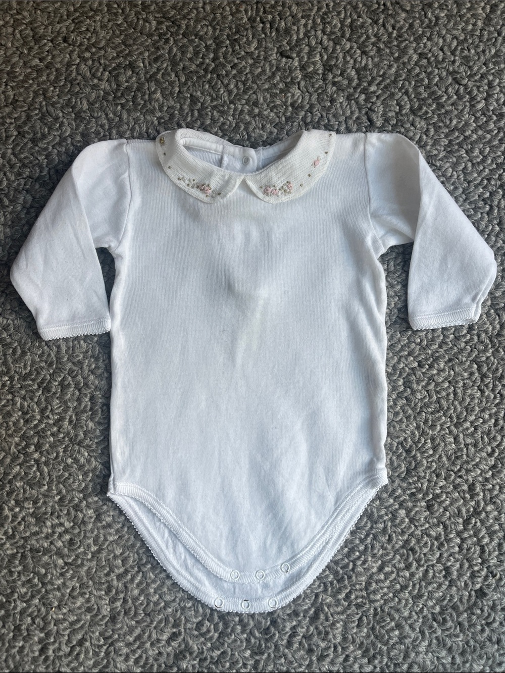 Bonpoint White Long-Sleeve Baby One-Piece with Embroidered Collar